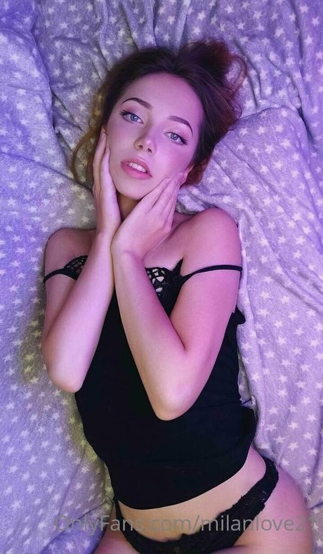 Nacktes geleaktes OnlyFans-Foto von Milanlove21