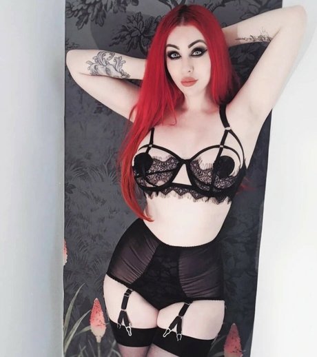 Nacktes geleaktes OnlyFans-Foto von Amanda Arcana