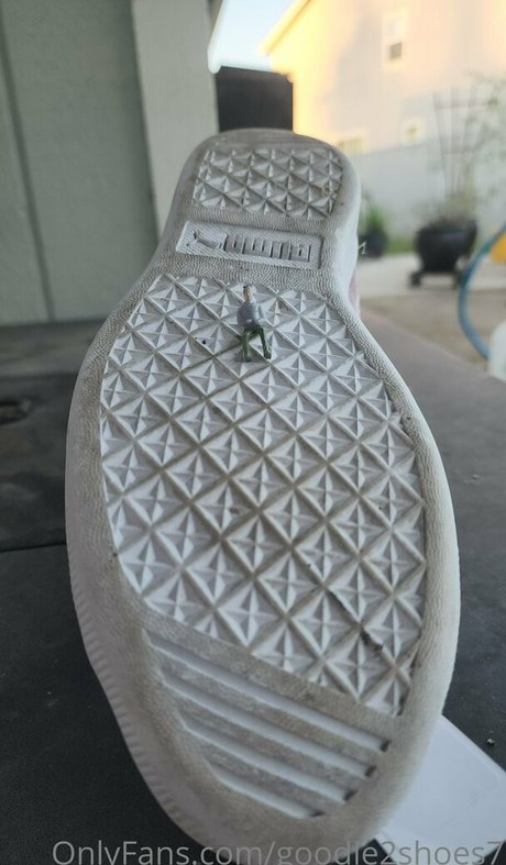 Nacktes geleaktes OnlyFans-Foto von Goodie2shoes7