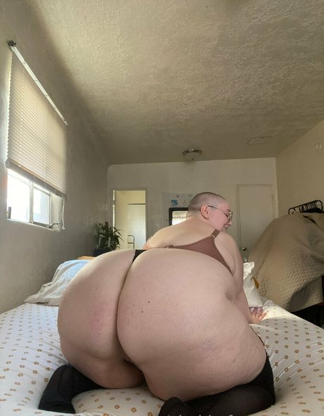 Nacktes geleaktes OnlyFans-Foto von Bbwfrogprincess