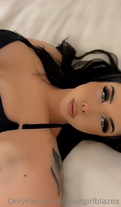 Nacktes geleaktes OnlyFans-Foto von Yourgirlblazex