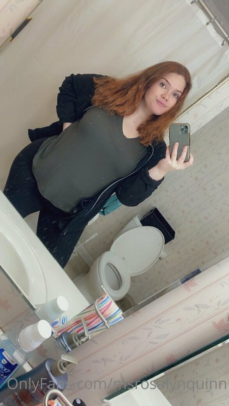 Nacktes geleaktes OnlyFans-Foto von Msrosalynquinn555
