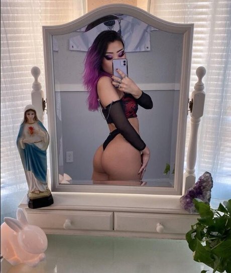 Nacktes geleaktes OnlyFans-Foto von Avaunt