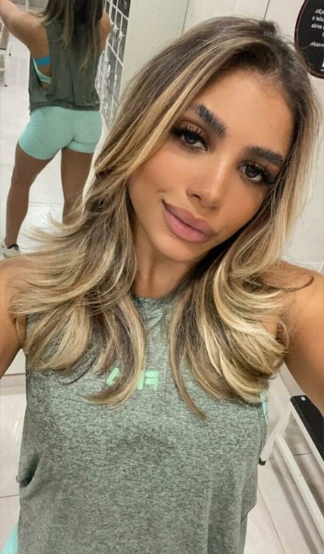 Naomii69