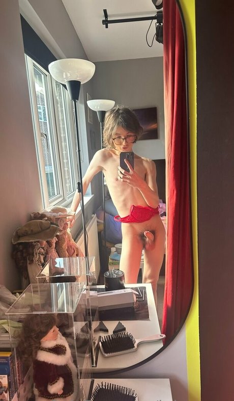 Nacktes geleaktes OnlyFans-Foto von Krissrose