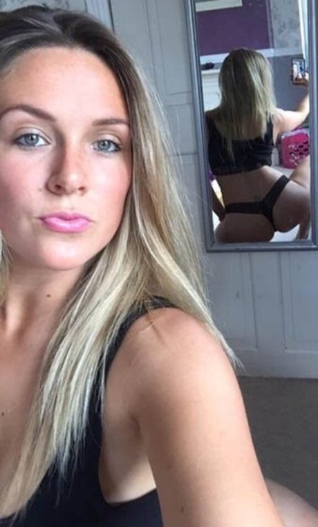 Nacktes geleaktes OnlyFans-Foto von Beauavery