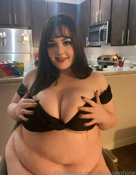 Nacktes geleaktes OnlyFans-Foto von Hoesephine