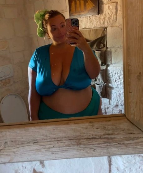 Juiceefruitee