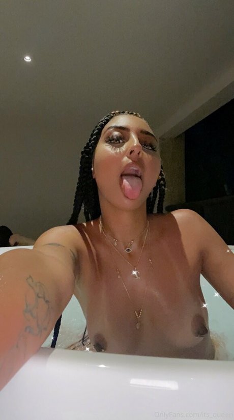 Nacktes geleaktes OnlyFans-Foto von Itsqueen