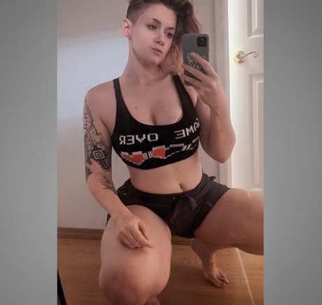Nacktes geleaktes OnlyFans-Foto von Peachypop Cosplay