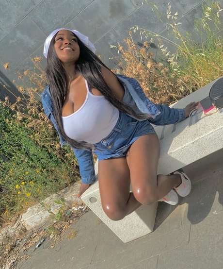 Nacktes geleaktes OnlyFans-Foto von Barbiana