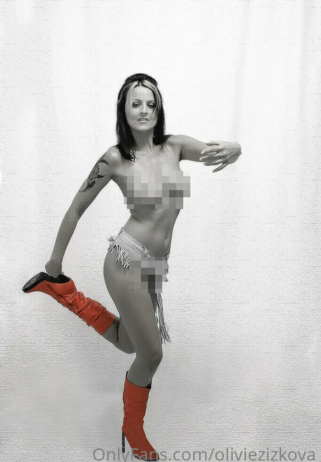 Nacktes geleaktes OnlyFans-Foto von Oliviezizkova