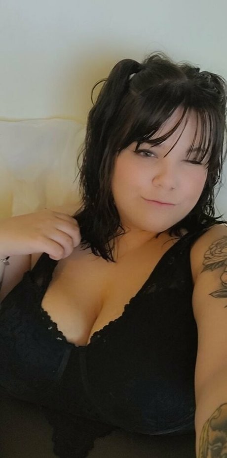 Nacktes geleaktes OnlyFans-Foto von Octobermae