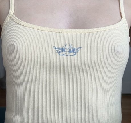 Nacktes geleaktes OnlyFans-Foto von Littlemommygfwithtinymilkers