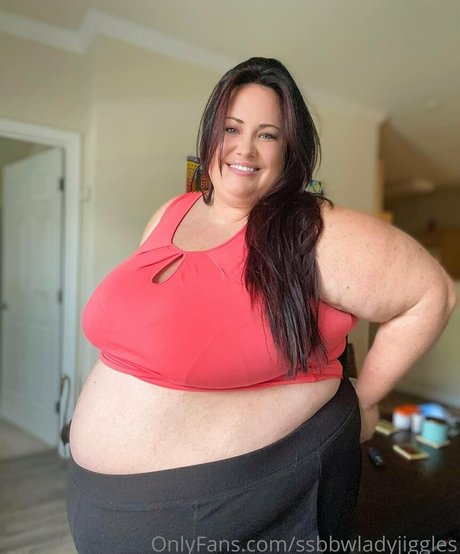 Nacktes geleaktes OnlyFans-Foto von Ssbbwladyjiggles