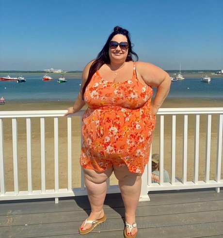 Ssbbwladyjiggles