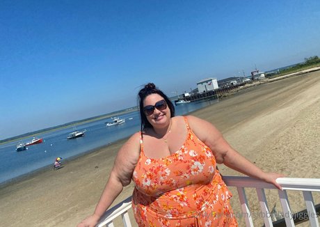 Ssbbwladyjiggles
