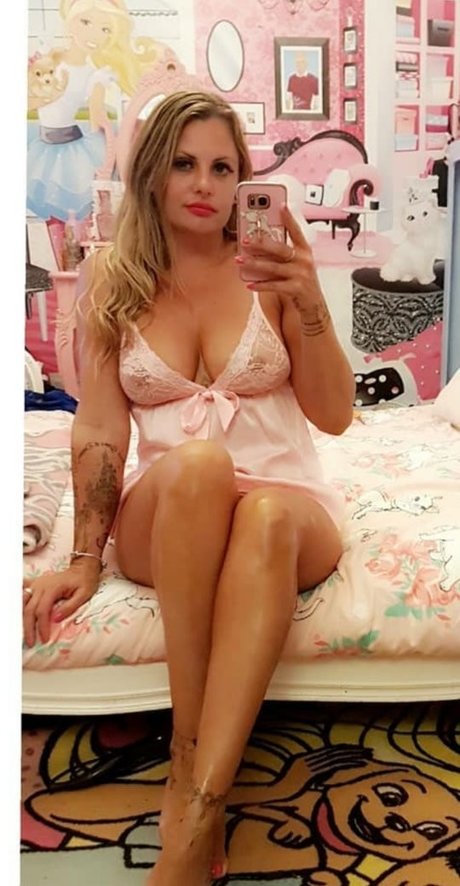 Jamieleepinkymummy