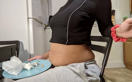 Ellaeating