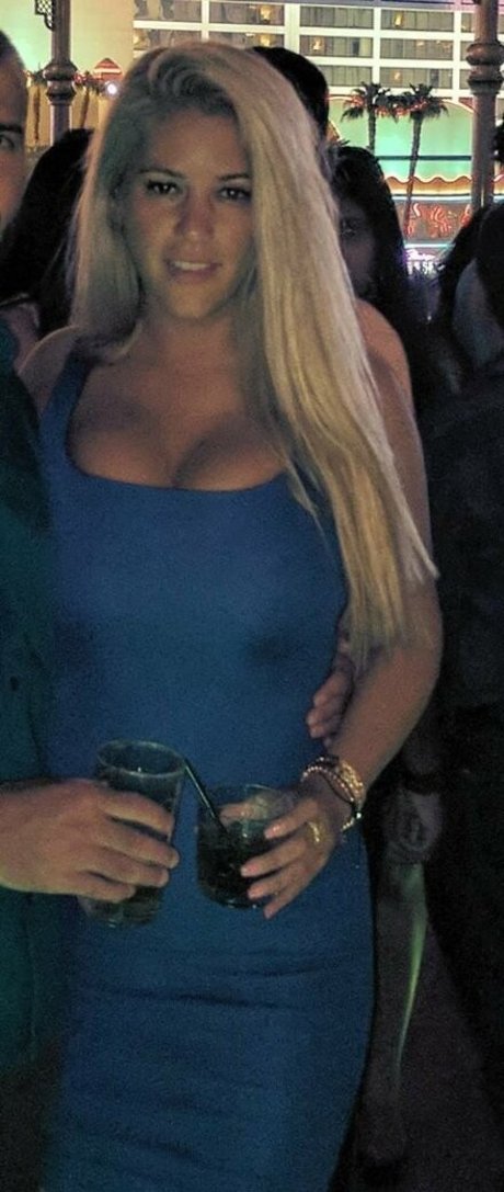 Nacktes geleaktes OnlyFans-Foto von Nicolle A