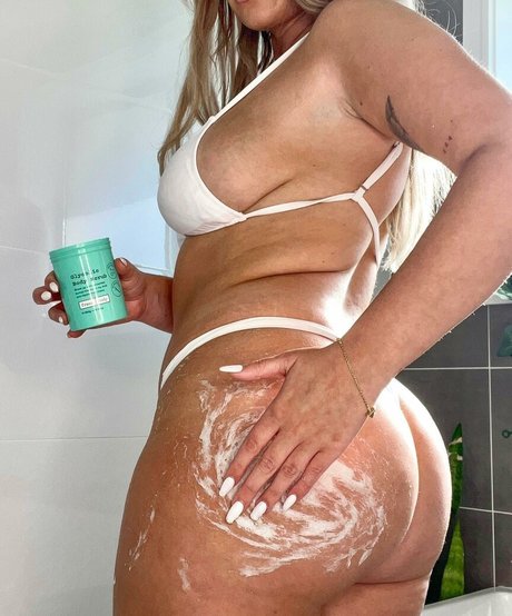 Nacktes geleaktes OnlyFans-Foto von Ariella Nyssa