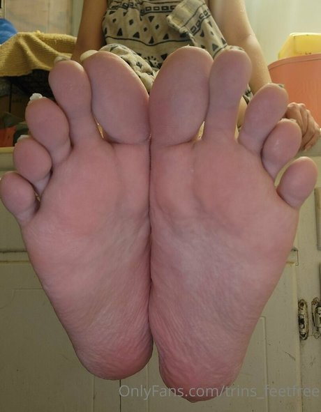 Nacktes geleaktes OnlyFans-Foto von Trinsfeetfree