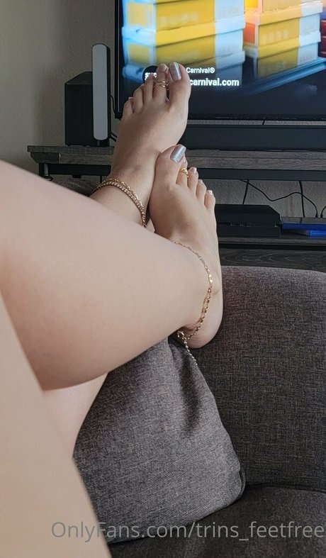 Nacktes geleaktes OnlyFans-Foto von Trinsfeetfree