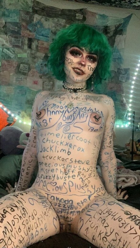 Teasinglytrashed