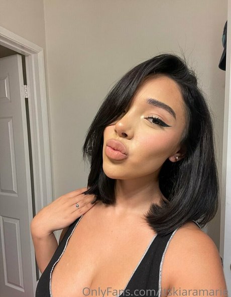 Nacktes geleaktes OnlyFans-Foto von Kiara Marie