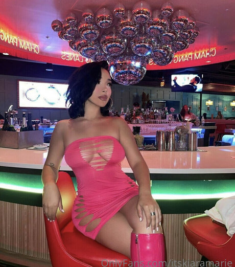 Nacktes geleaktes OnlyFans-Foto von Kiara Marie