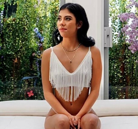 Nacktes geleaktes OnlyFans-Foto von Mila Marie