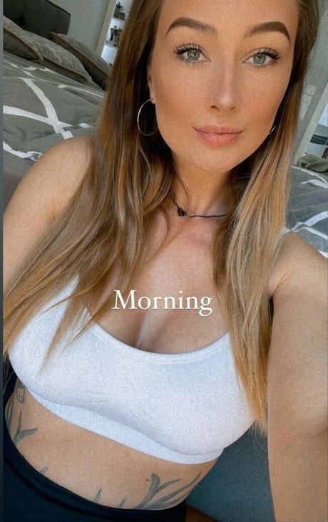 Nacktes geleaktes OnlyFans-Foto von Lizzzyfox