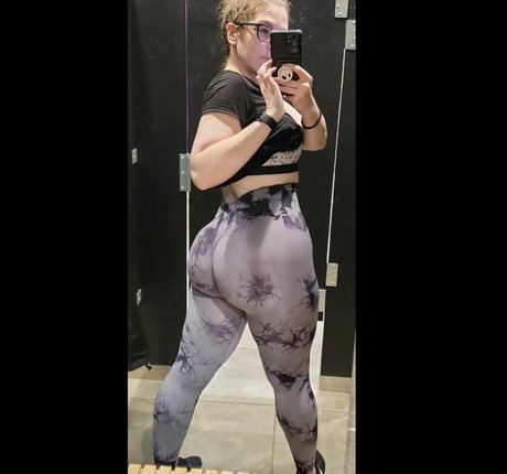 Nacktes geleaktes OnlyFans-Foto von Planetfitbritt