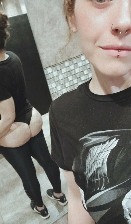 Nacktes geleaktes OnlyFans-Foto von Planetfitbritt