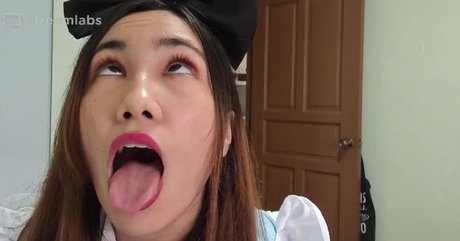 Nacktes geleaktes OnlyFans-Foto von Offlinemandy
