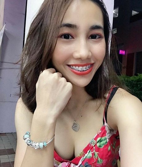 Nacktes geleaktes OnlyFans-Foto von Offlinemandy