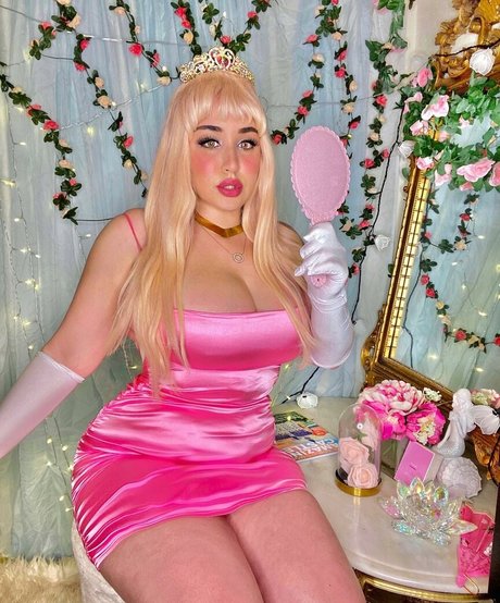 Nacktes geleaktes OnlyFans-Foto von Tana Habibi