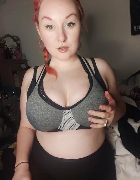 Nacktes geleaktes OnlyFans-Foto von Roxystardust