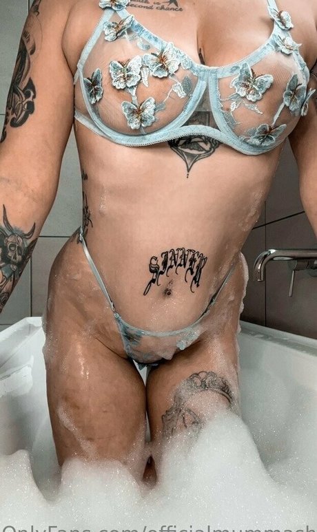 Nacktes geleaktes OnlyFans-Foto von Officialmummashayfree