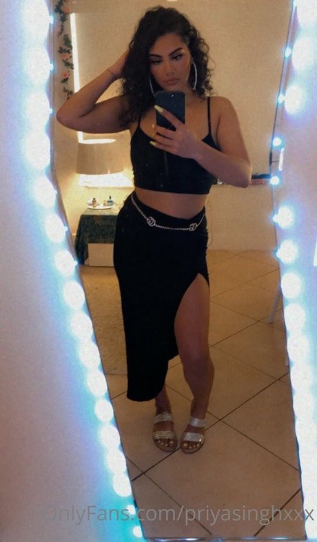 Nacktes geleaktes OnlyFans-Foto von Priya Singh