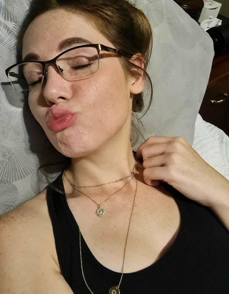 Nacktes geleaktes OnlyFans-Foto von Allysongrey