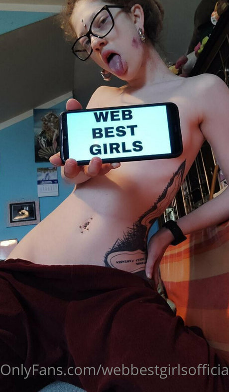 Nacktes geleaktes OnlyFans-Foto von Webbestgirlsofficial