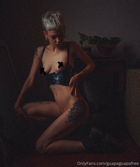 Nacktes geleaktes OnlyFans-Foto von Guapafree