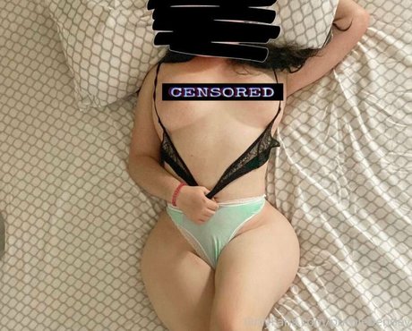 Nacktes geleaktes OnlyFans-Foto von Purplebentley