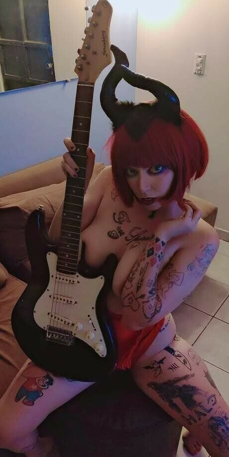 Nacktes geleaktes OnlyFans-Foto von Naru Peridot