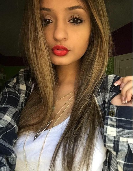 Alina M