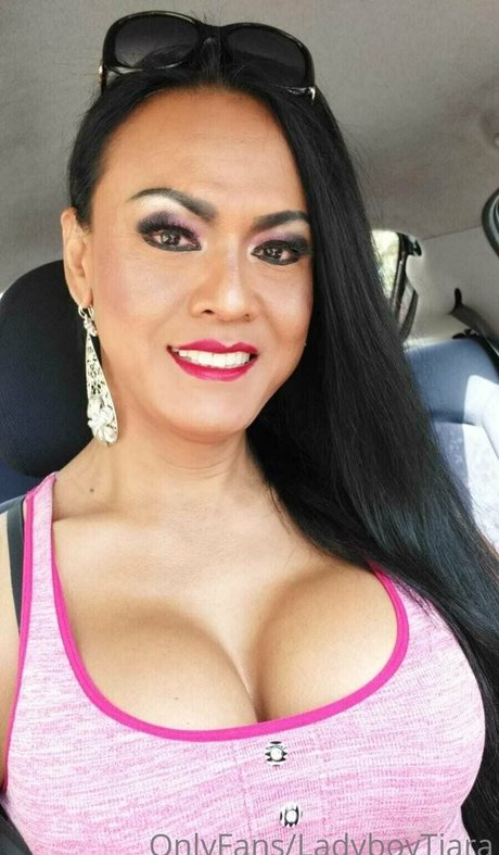Nacktes geleaktes OnlyFans-Foto von Ladyboytiara