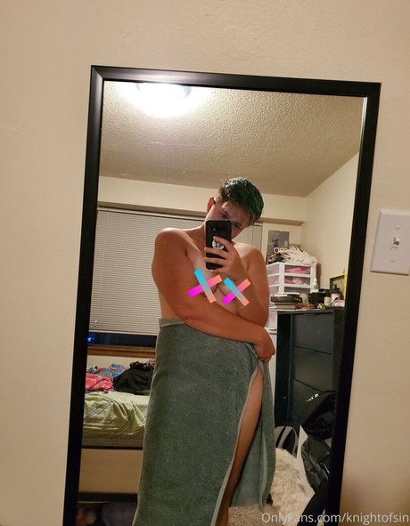 Nacktes geleaktes OnlyFans-Foto von Knightofsin