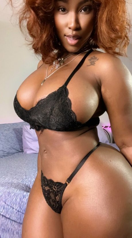 Nacktes geleaktes OnlyFans-Foto von Msbutterworths