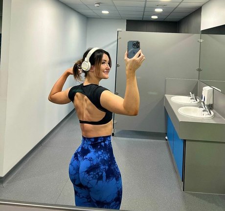 Nacktes geleaktes OnlyFans-Foto von Bethany Tomlinson